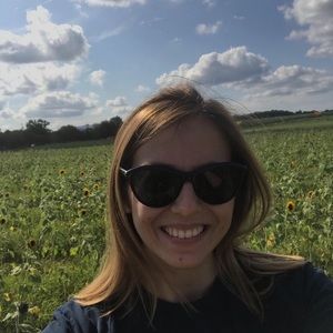 Meet your Posher, Virginia